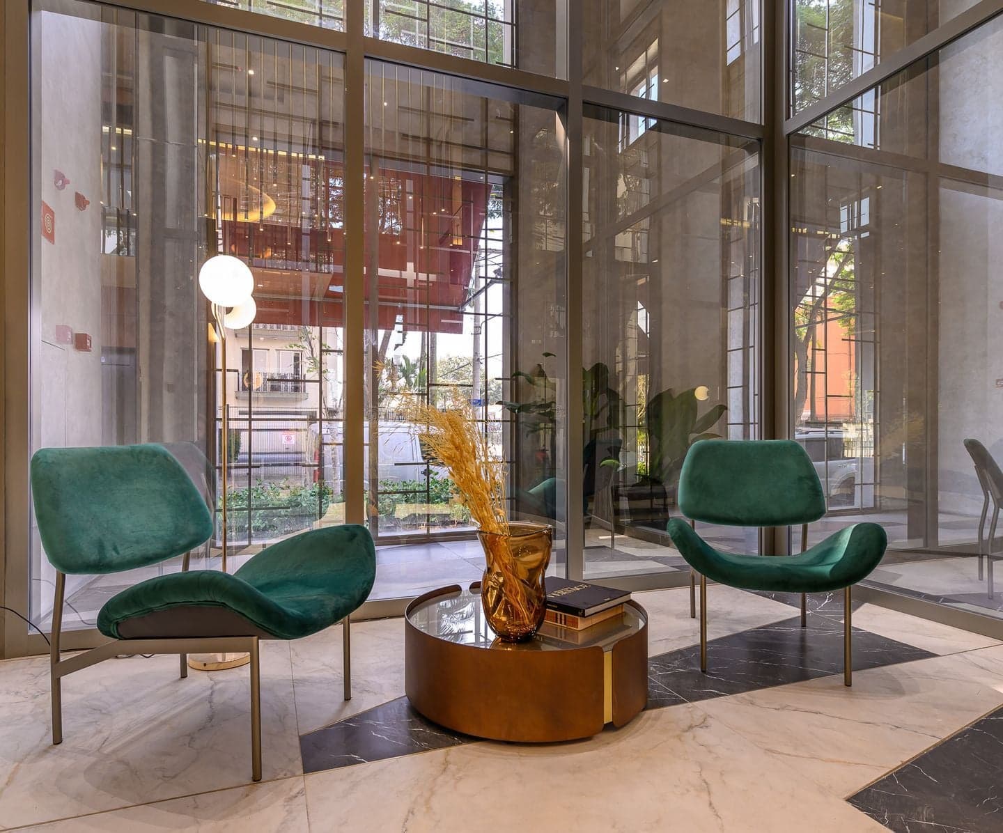 Exclusividade em Torre Única : 166 m² com 3 suites no Campo Belo